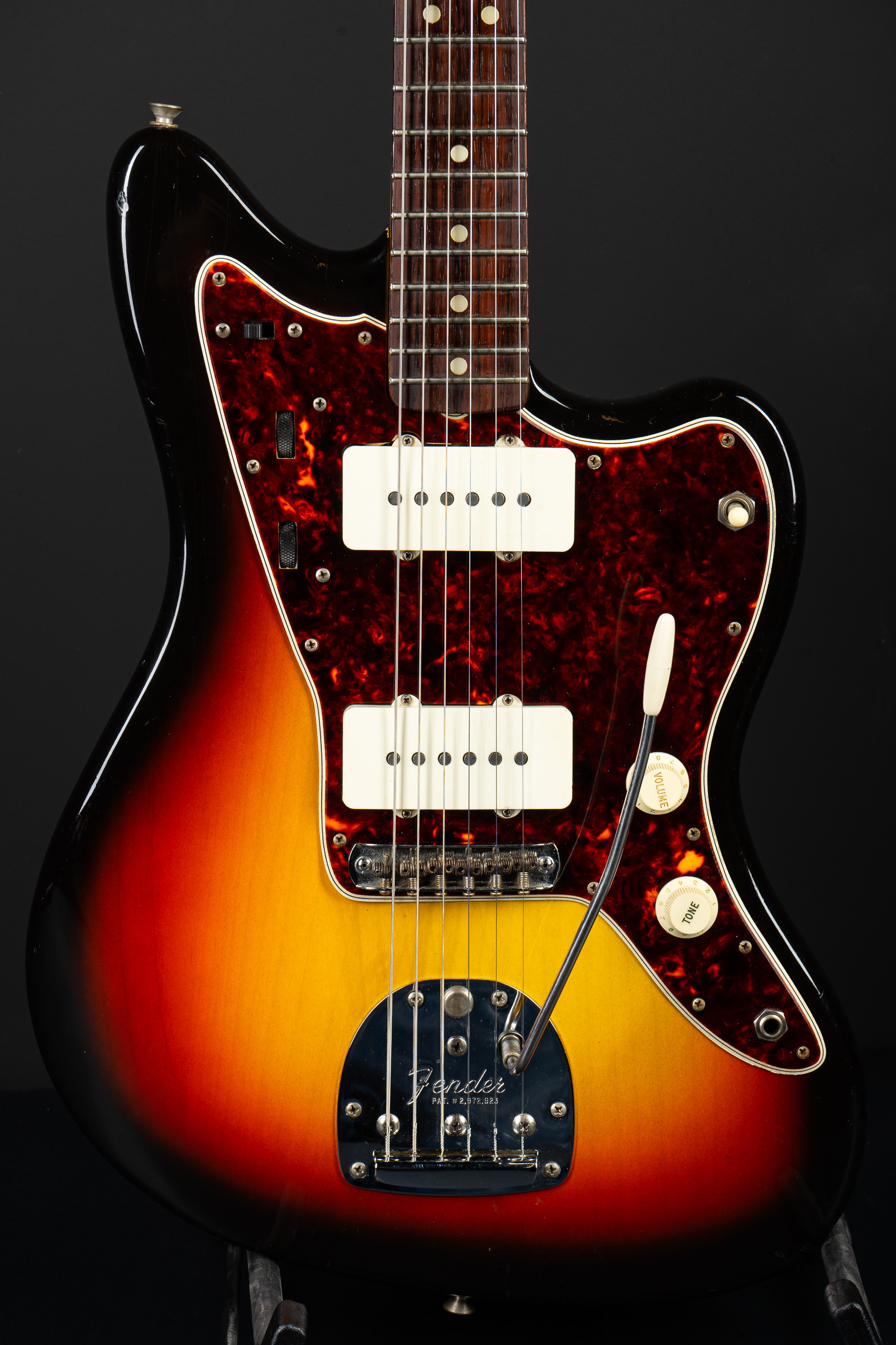 1965 Fender Jazzmaster - Sunburst (64 specs) - GuitarPoint