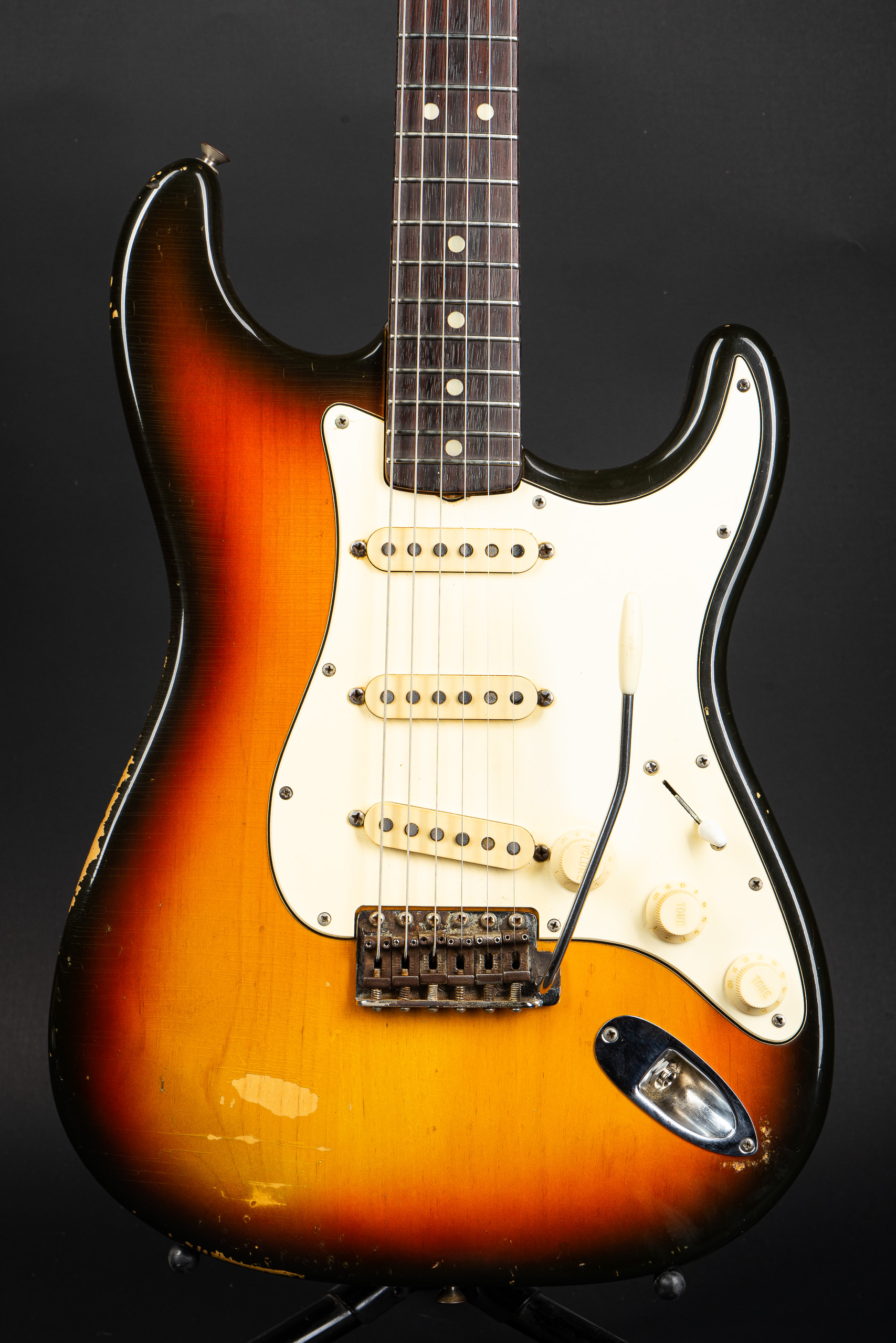 1970 Fender Stratocaster - Sunburst - GuitarPoint